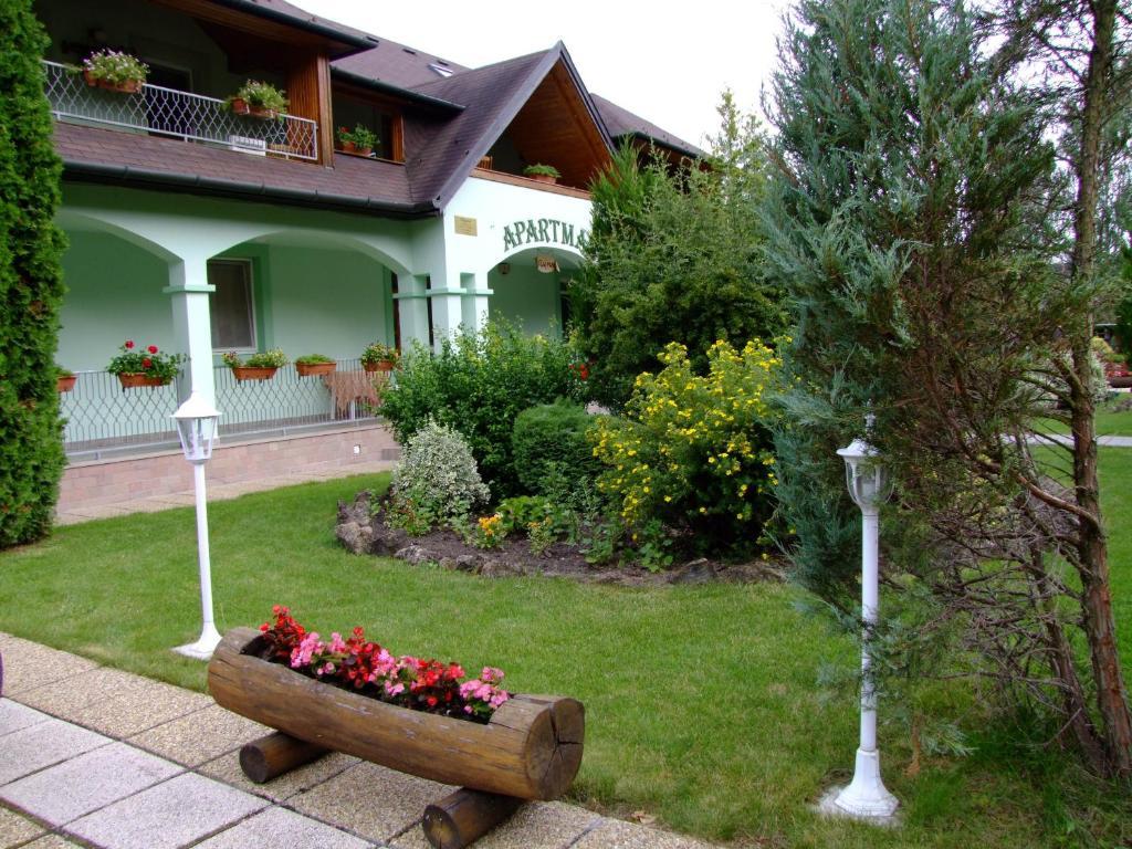 Rajna Apartmanhaz Bogács エクステリア 写真